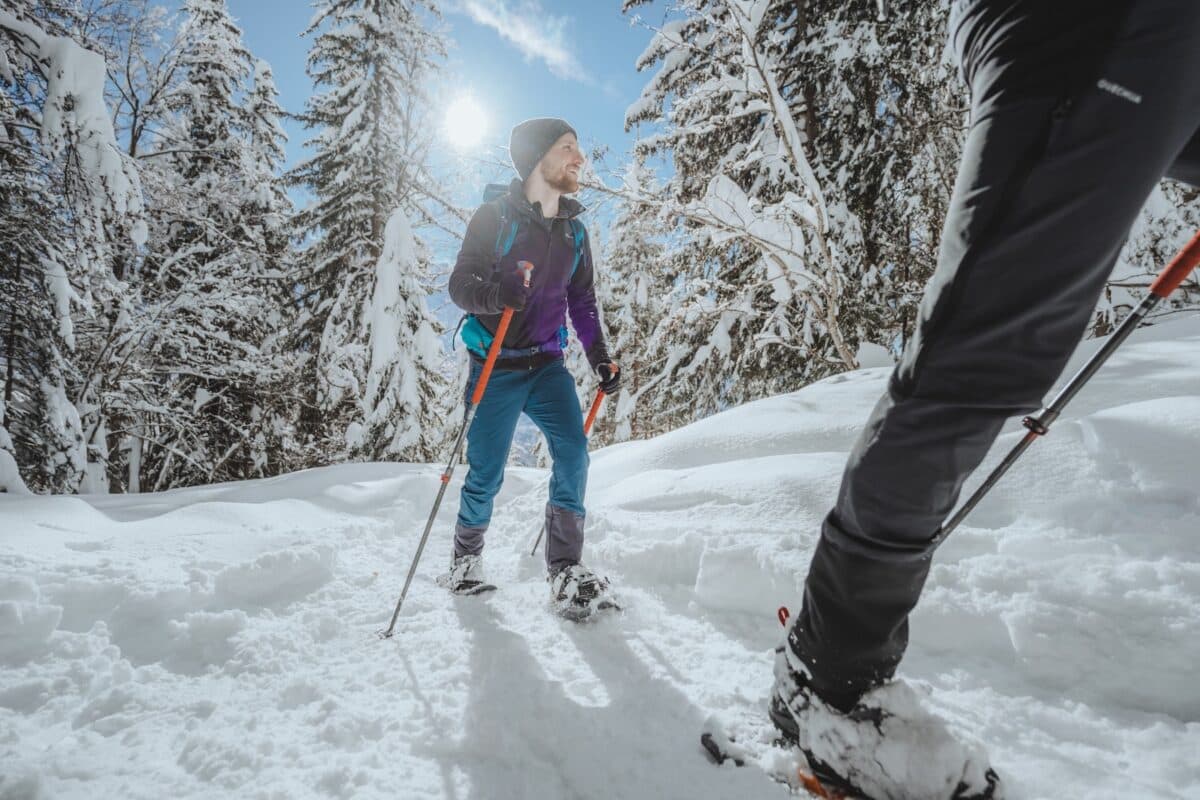 Tout savoir sur un voyage à raquettes